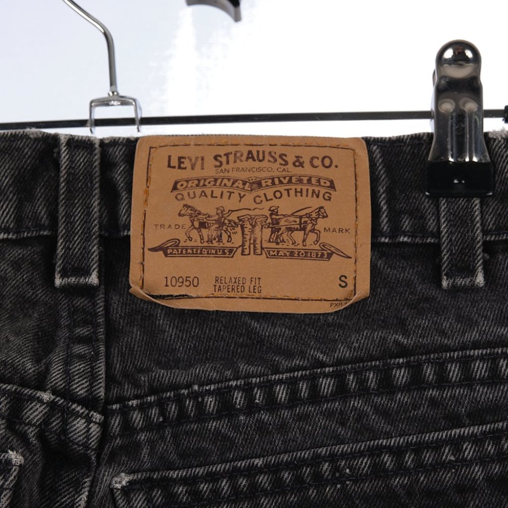 Vintage Levi 10950 Relaxed Fit Tapered Leg Orange Tab 5 Short - Picture 7 of 12